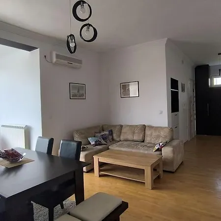 Apartment Spacious 3bdr Near Terazije & Bw Belgrade